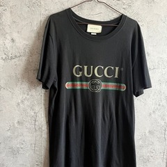 早い者勝ち　GUCCI ロゴtシャツ　ブラック