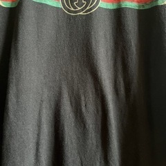 早い者勝ち　GUCCI ロゴtシャツ　ブラックの画像