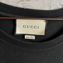 早い者勝ち　GUCCI ロゴtシャツ　ブラックの画像