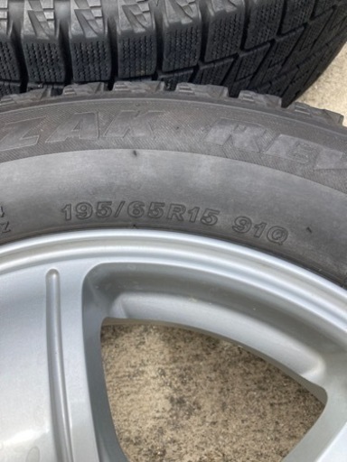 【停止中】スタッドレスタイヤ&アルミホイール　195/65R15