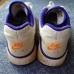 ☆NIKE AIRMAX180 TERRA☆の画像