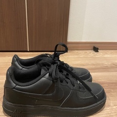 NIKEスニーカー23cmの画像
