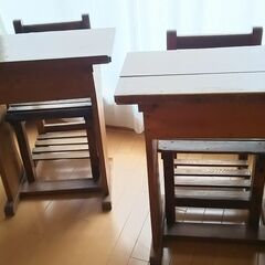 昭和　学校机とイス　お貸しいたします　
