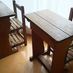昭和の　学校机とイス　 - 貸したい
