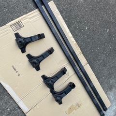 スーリー製ルーフキャリア　フット&バーセット