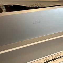 今月中希望です。KORG コルグ 電子ピアノ キーボード　ホワイト　木目調　MODEL SP-250 の画像