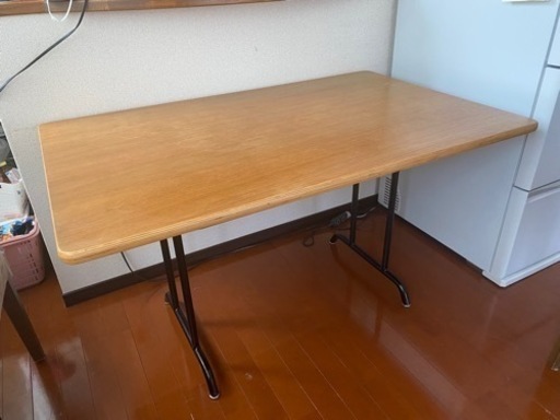 【受け渡し決定】UNICO FUNEAT  ダイニングテーブル　元値59,180円