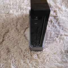 値下げしました。wii本体黒色リモコン着いてますの画像