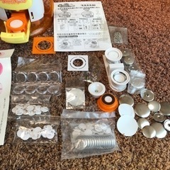 先着　缶バッジグー SUPER！　缶バッジ簡単に作れます　素材ありの画像