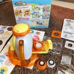 先着　缶バッジグー SUPER！　缶バッジ簡単に作れます　素材ありの画像