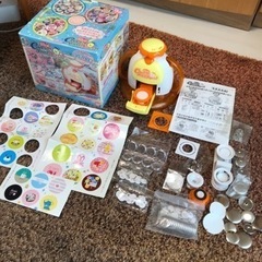 先着　缶バッジグー SUPER！　缶バッジ簡単に作れます　素材あり