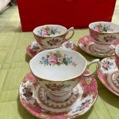 ロイヤルアルバート　カップ&ソーサー4客の画像