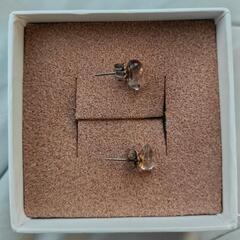 ミルクアクセサリー未使用ピアスの画像