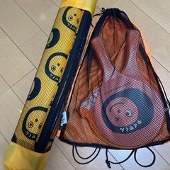 値下げました！レジャーシート、ビーチボール、フリスビー、ラケット...