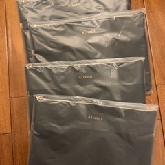 アテニア　ポーチ　化粧ポーチ　１つ