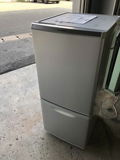 冷蔵庫１４０Ｌ※多少異臭有の為格安１０００円販売