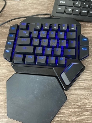 ゲーミングキーボード(中古)