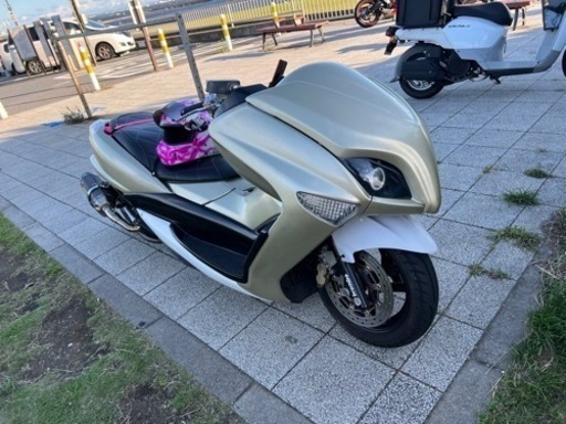 4D9マジェスティ