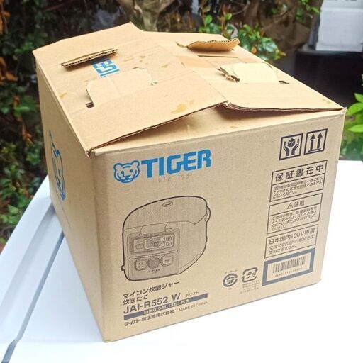 ★極美品の炊飯器‼ お届け可！★タイガー 3合炊き マイコン炊飯ジャー  JAI-R552