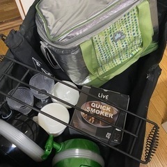 キャンプ道具一式もらってください！