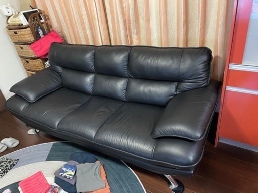 定価99900円　ニトリ　レザーソファ　3人掛け