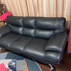 定価99900円　ニトリ　レザーソファ　3人掛け