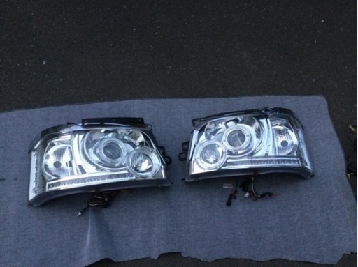 ハイエース２００系1型２型イカリングヘッドライト
