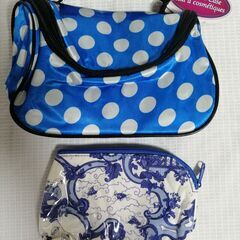 レディース　ポーチ　水玉模様　中国の絵柄（青と白）