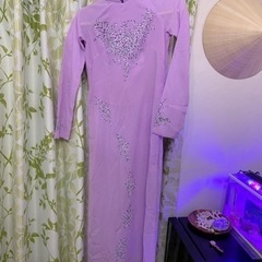 ベトナム衣装ーアオザイ3枚の画像