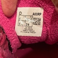 ニューバランス　24センチ　ハイカットシューズの画像