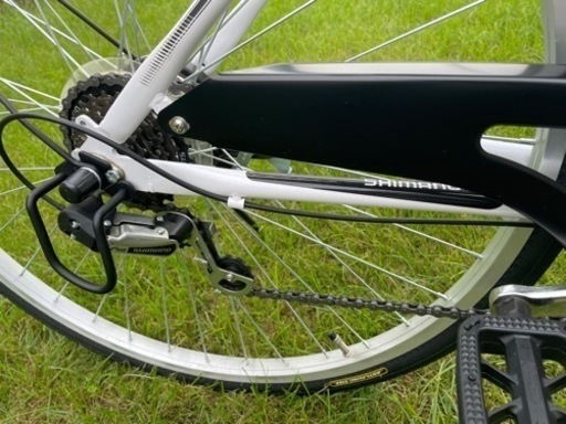 【決まりました】美品　自転車　クロスバイク