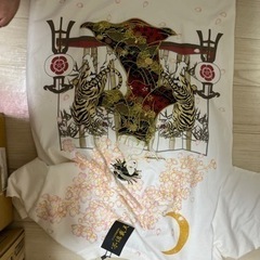 刺繍入りTシャツXL