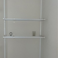 洗濯機上用の突っ張り棚