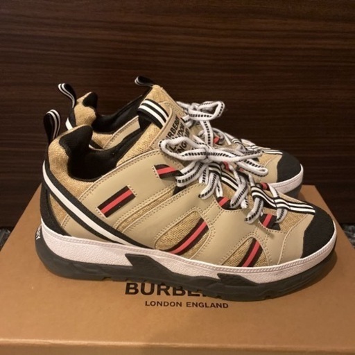 新品22.5-23cmくらい ユニオン スニーカー バーバリー Burberry
