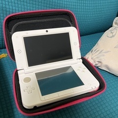 Nintendo3DSLLのホワイト