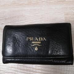 PRADA（プラダ）レザーキーケース