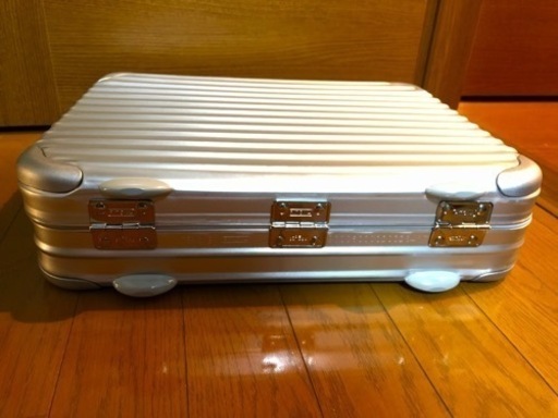 希少RIMOWA リモワ /アタッシュケース/10L/ワンロック/シルバー/未使用