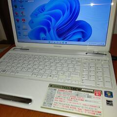 東芝Windows11(Core7高速SSD新品512）ホワイトダイナブックoffice2019搭載メモリー8GBwebカメラノ−トパソコンの画像