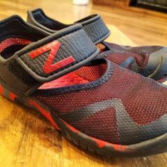 ニューバランス  アクアシューズ  18cm          の画像