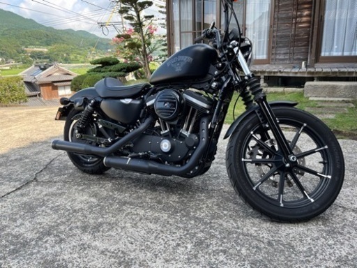ハーレースポーツスター883アイアン　走行距離4500km