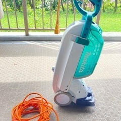 マキタ　芝刈り機　芝刈り