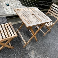 カインズ　ガーデニングチェア&テーブルの画像
