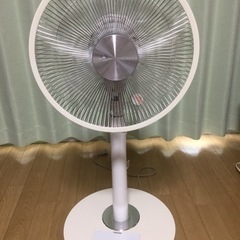中古　TOSHIBA　東芝扇風機　F－DLP100 2012年製