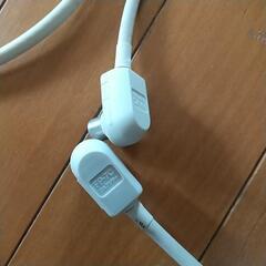 テレビのアンテナ線の画像