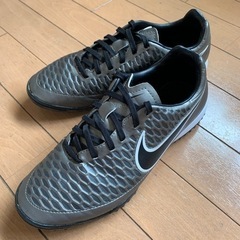 NIKEトレーニングシューズ　サッカー　25㎝の画像