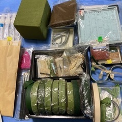 プリザーブドフラワー及び粘土フラワー作品材料の画像