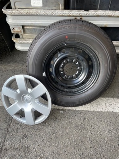 ハイエース 新車外し タイヤ4本セット