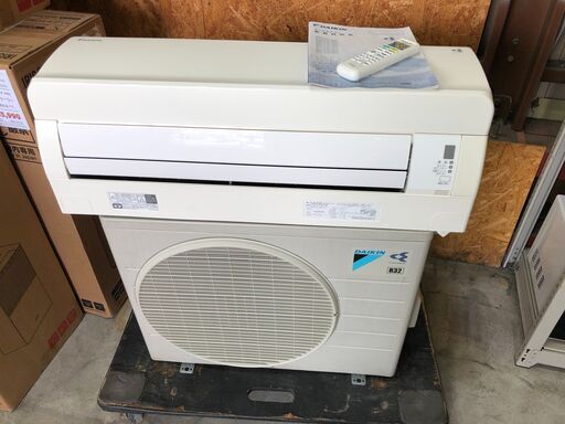 【動作保証あり】DAIKIN 2017年 2.8kw 10畳用 ルームエアコン S28TTFXS【管理KR289】