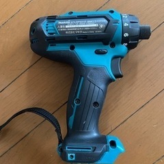マキタ(Makita) 充電式ドライバドリル(本体のみ) DF031Dの画像