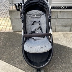 ジョイーベビーカー　ライトクロム　